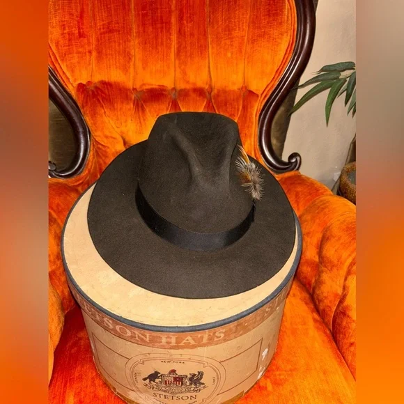 New Vintage Royal Stetson Hat, Brown Felt, Brown Band, Fedora, Size 7 1/8​ - Picture 5 of 11